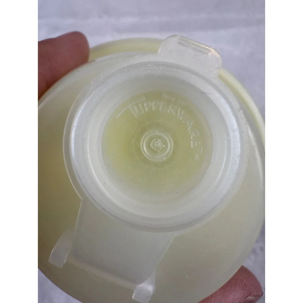 Tupperware Modular Mate Round Container Light Yellow‎ Lid 3207-1